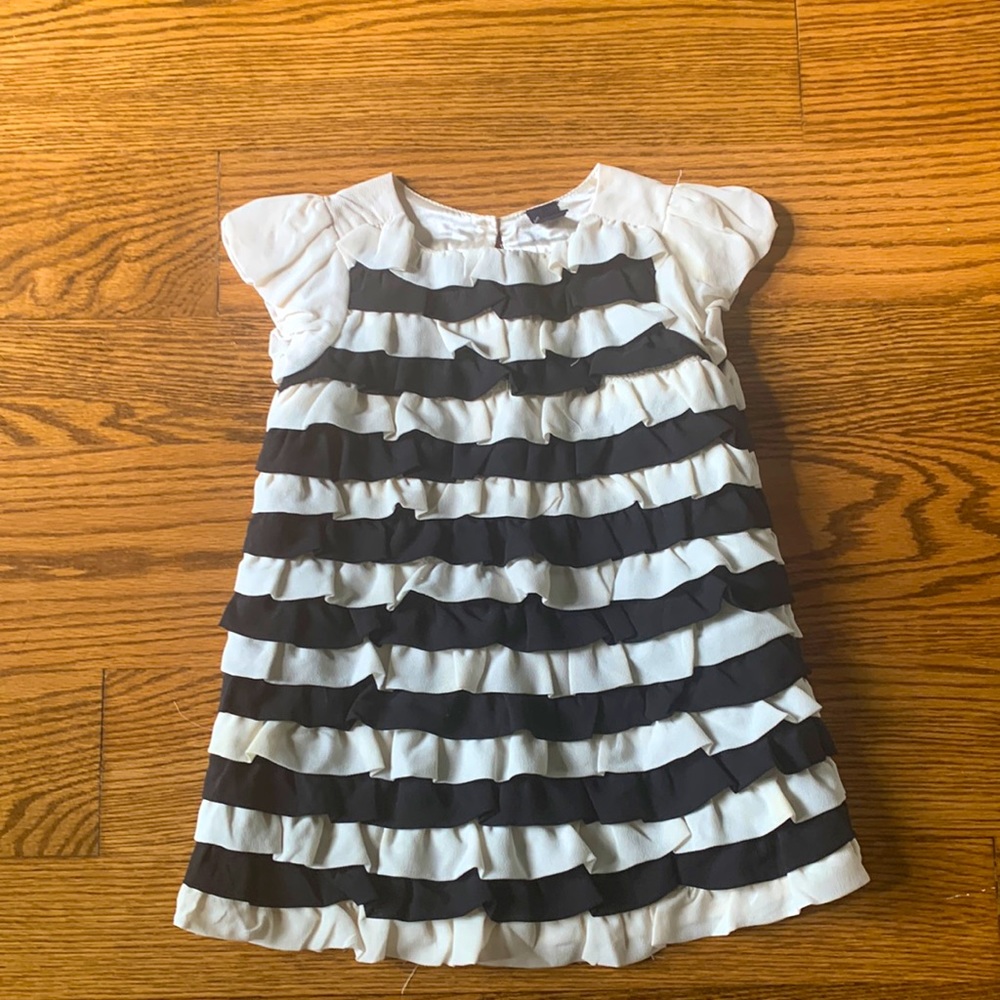Baby gap dress, size 18-24mo. Beautiful, heavy and rich silk/satin ruffle dress